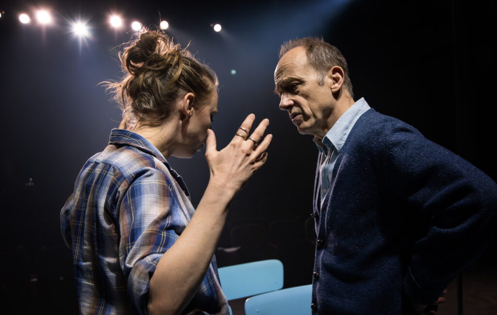 Ester Claesson och Samuel Fröler i Vi gjorde vårt bästa